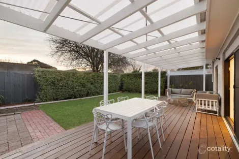 Property photo of 17A Duncan Avenue Seaford VIC 3198