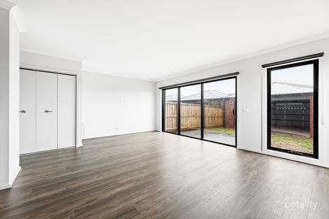 Property photo of 51 Mornington Avenue Tarneit VIC 3029