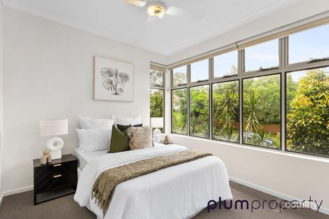 Property photo of 2/96 Dell Road St Lucia QLD 4067