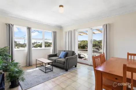 Property photo of 405 Oxley Avenue Redcliffe QLD 4020