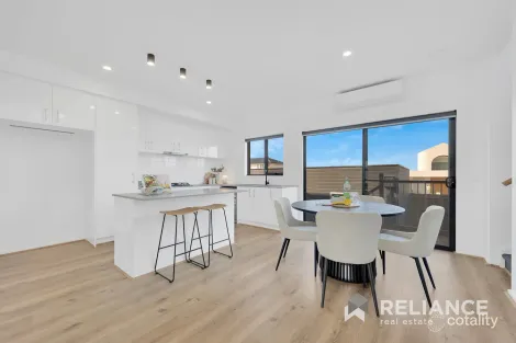 Property photo of 32 Brendan Road Greenvale VIC 3059