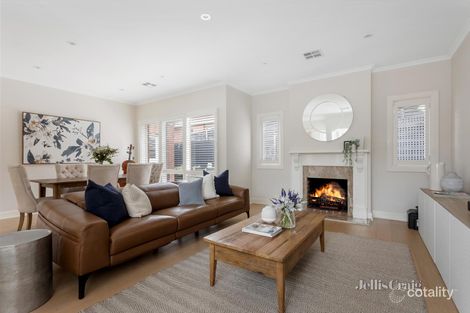 Property photo of 2/242 Union Road Surrey Hills VIC 3127