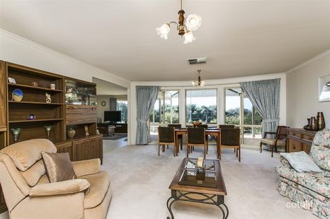 Property photo of 32 Seaview Road Tennyson SA 5022