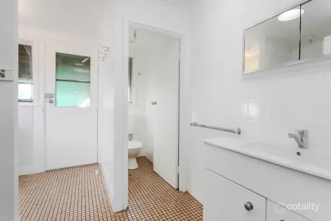 Property photo of 24 Kennion Crescent Para Hills West SA 5096