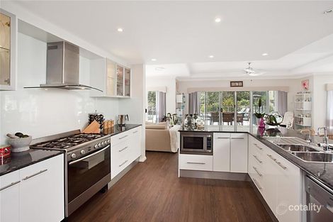 Property photo of 5 Paperbark Court Fern Bay NSW 2295