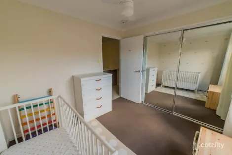 Property photo of 1/30A Alpine Court Cranley QLD 4350