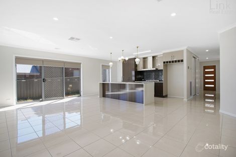 Property photo of 3 Zellar Court Thurgoona NSW 2640