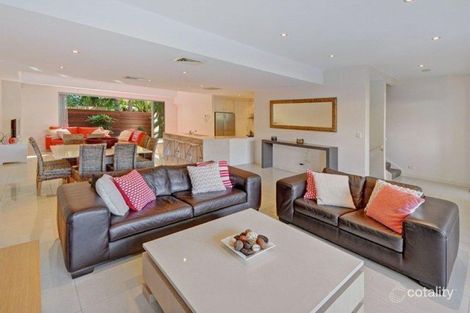 Property photo of 4/8 Leo Crescent Alexandra Headland QLD 4572