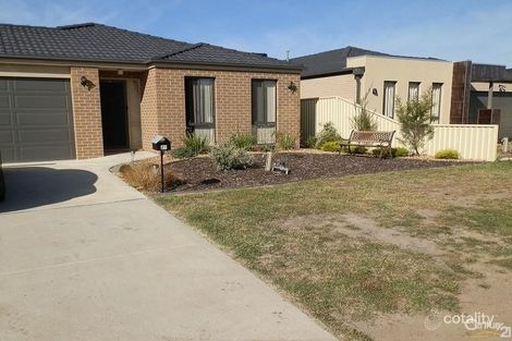 Property photo of 31 Salvia Avenue Pakenham VIC 3810