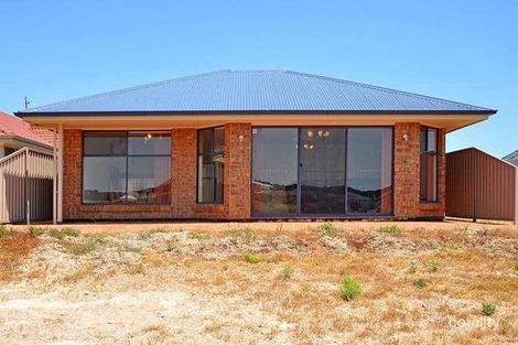 Property photo of 38 Wentworth Parade Hindmarsh Island SA 5214