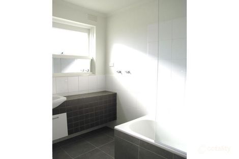 Property photo of 7/33-35 Toolambool Road Carnegie VIC 3163