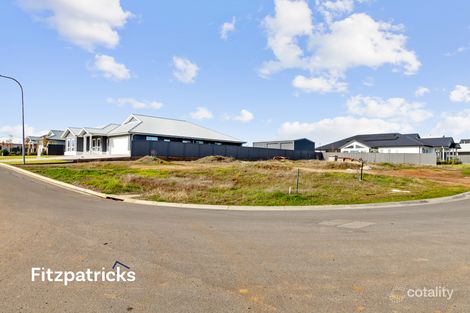 Property photo of 7 Lakesend Place Lake Albert NSW 2650