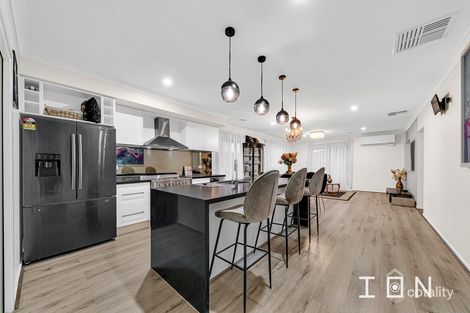 Property photo of 8 Noah Road Clyde North VIC 3978