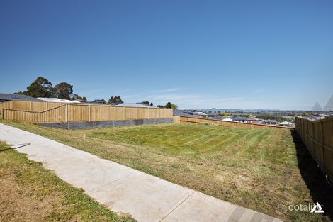 Property photo of 18 Pandanus Court Warragul VIC 3820