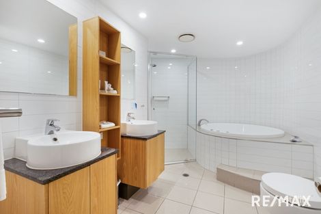Property photo of 207/10 Leeding Terrace Caloundra QLD 4551