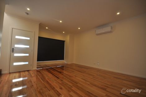 Property photo of 2/59 Snell Grove Oak Park VIC 3046