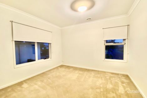 Property photo of 20 Laurimar Boulevard Doreen VIC 3754