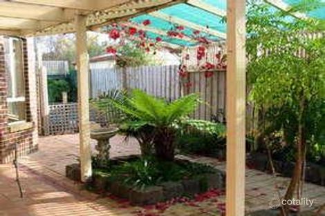 Property photo of 22 Mayfield Crescent St Albans Park VIC 3219