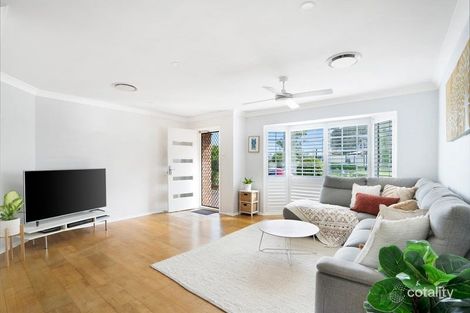 Property photo of 21 Kinsey Crescent Chittaway Bay NSW 2261
