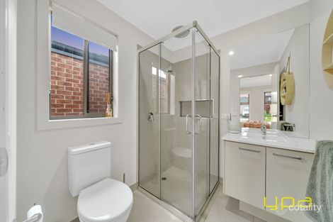 Property photo of 36 Garrard Crescent Clyde VIC 3978