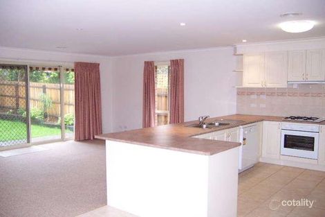 Property photo of 2/5 Simpsons Road Box Hill VIC 3128