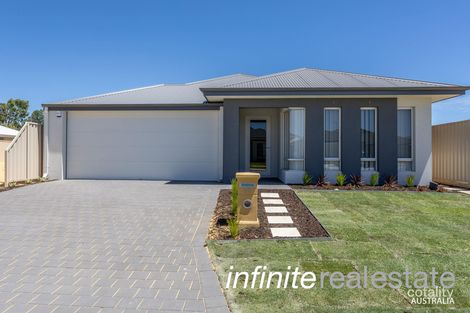 10 Pierrepoint Loop, Champion Lakes, WA 6111
