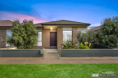 8/2 Elizabeth St, Rockbank, VIC 3335