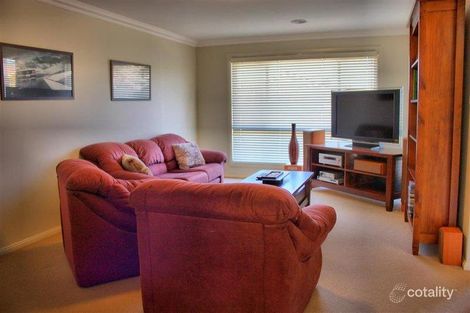 Property photo of 34 Mima Street Glenfield Park NSW 2650