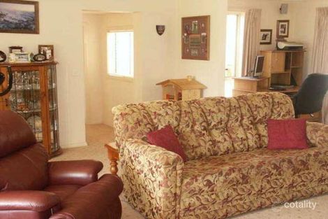 Property photo of 9 Avondale Drive Wodonga VIC 3690