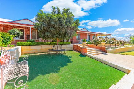 Property photo of 15 Loton Drive Northam WA 6401