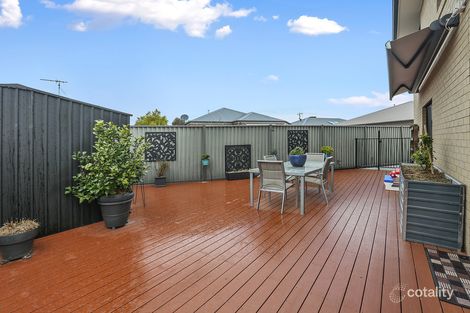 Property photo of 8 Eastlakes Boulevard Lara VIC 3212