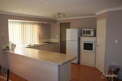 Property photo of 16 Jindare Loop Carramar WA 6031