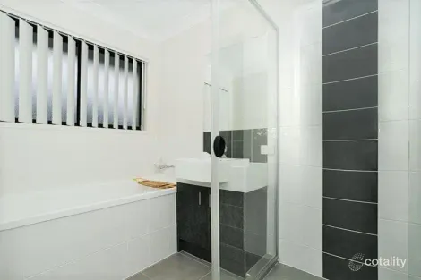 Property photo of 42 Expedition Drive North Lakes QLD 4509