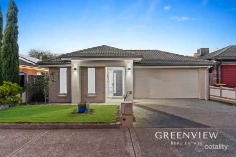 Property photo of 57 Chantenay Parade Cranbourne North VIC 3977
