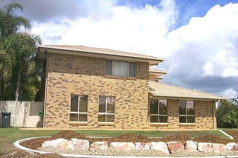 Property photo of 35 Blue Grass Crescent Eight Mile Plains QLD 4113