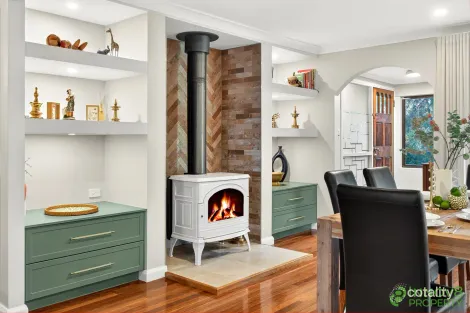 Property photo of 21 Whiteside Road Whiteside QLD 4503