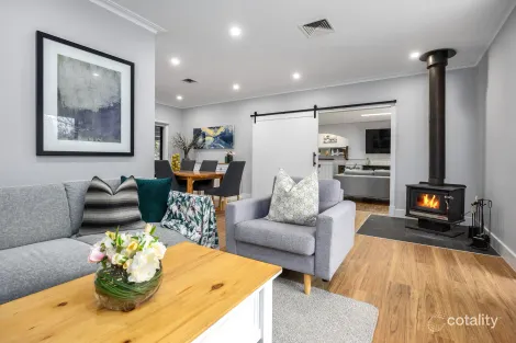 17 Maywood Rd, Cranbourne South, VIC 3977