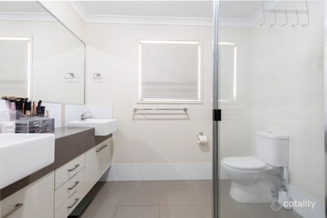Property photo of 1 Ivers Place Emerald QLD 4720
