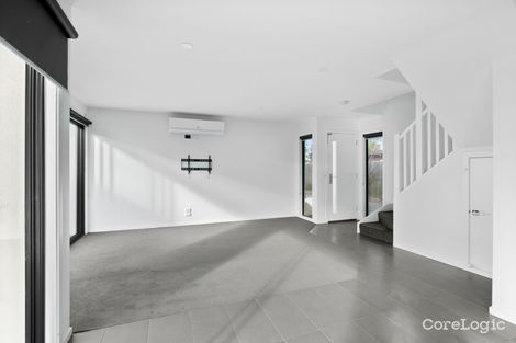 Property photo of 4/23 Gillies Street South Alfredton VIC 3350