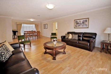 Property photo of 72 Glenbruar Drive Hillside VIC 3037