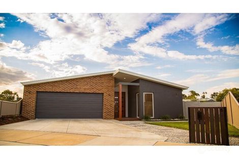 5 Coppola Ct, Epsom, VIC 3551