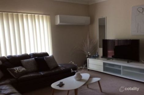 Property photo of 2/40 Hampden Crescent Heritage Park QLD 4118