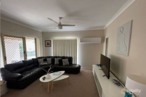 Property photo of 2/40 Hampden Crescent Heritage Park QLD 4118