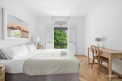 Property photo of 22 Mackenzie Street Bondi Junction NSW 2022