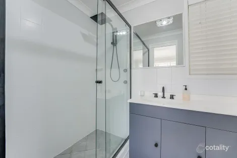 Property photo of 13 Todd Place Mount Annan NSW 2567