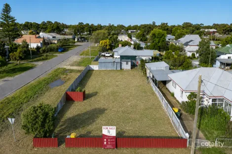 57 MOLYNEAUX ST, WARRACKNABEAL, VIC 3393