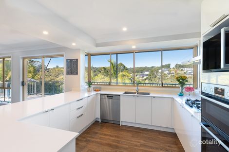 Property photo of 5 Ridgeview Close Terrigal NSW 2260