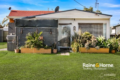 13 Coonanga Ave, Budgewoi, NSW 2262