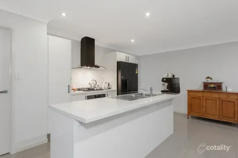 Property photo of 40 Edgeware Road Pimpama QLD 4209