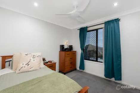 Property photo of 40 Edgeware Road Pimpama QLD 4209